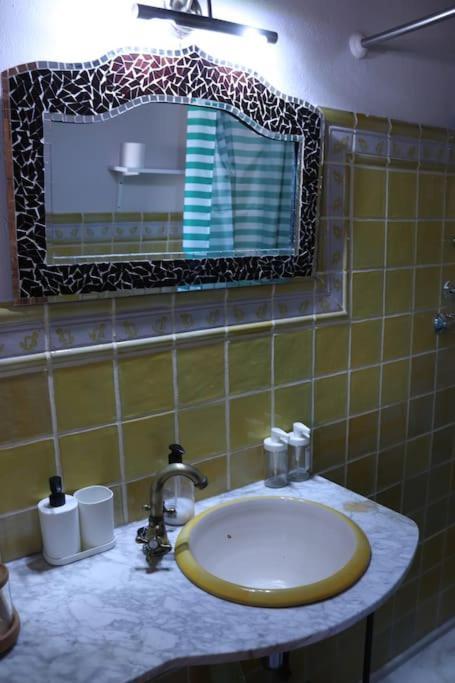 Private Apartment - The Lover'S Nest - Apt Privado Granada Exterior foto